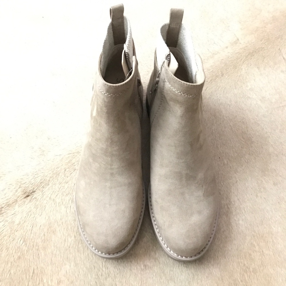 SS Lug Sole Ankle Boots